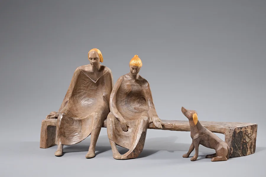 Dialog with Dog — Noce, foglia d’oro · 47 × 23 cm