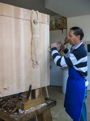 Roland Perathoner — At work