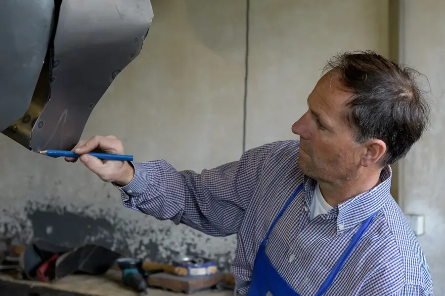 Roland Perathoner — At work