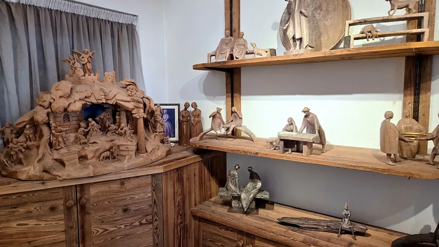 Showroom with nativity